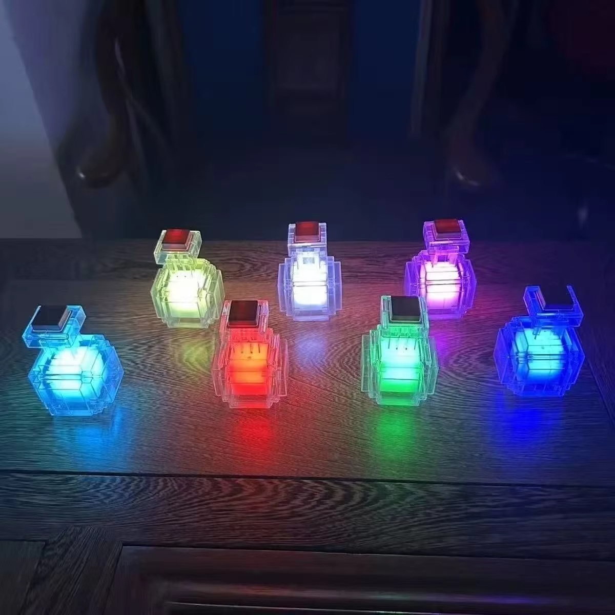 充電式ポーションボトルナイトライト LED 色が変わる 7  - Lighting Home Decor Products のレビューと価格